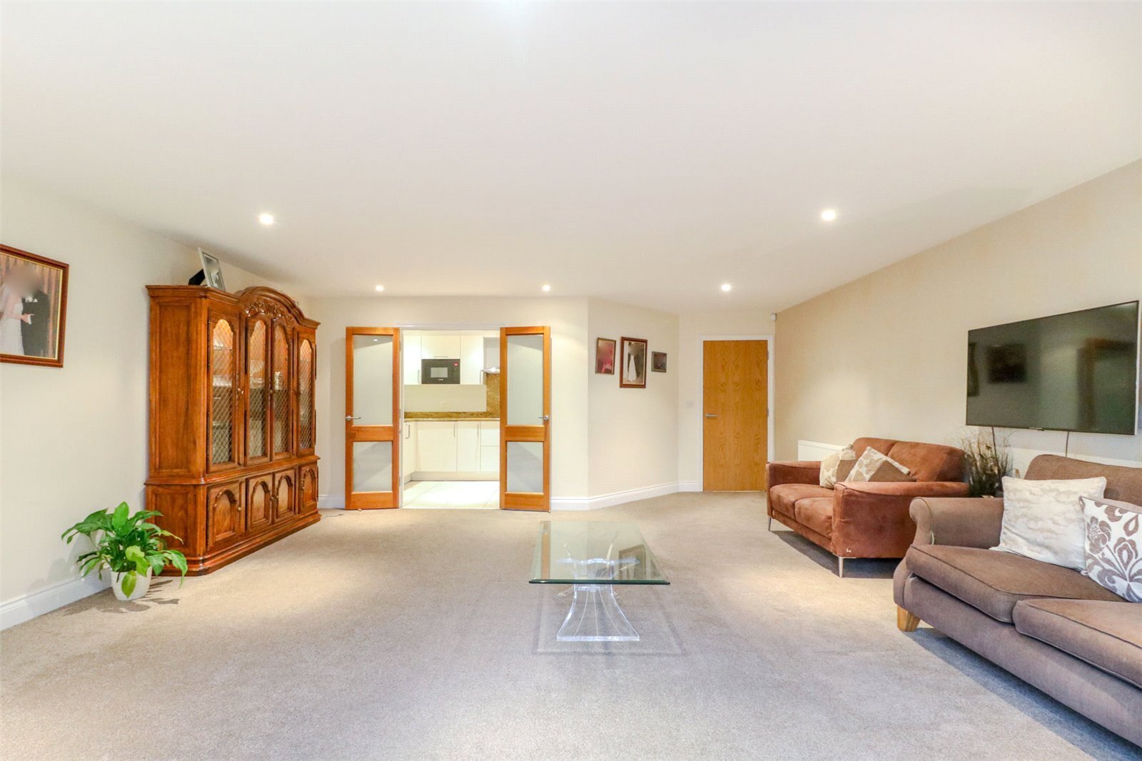 Slades Hill, Enfield, Middlesex, EN2 Image 6