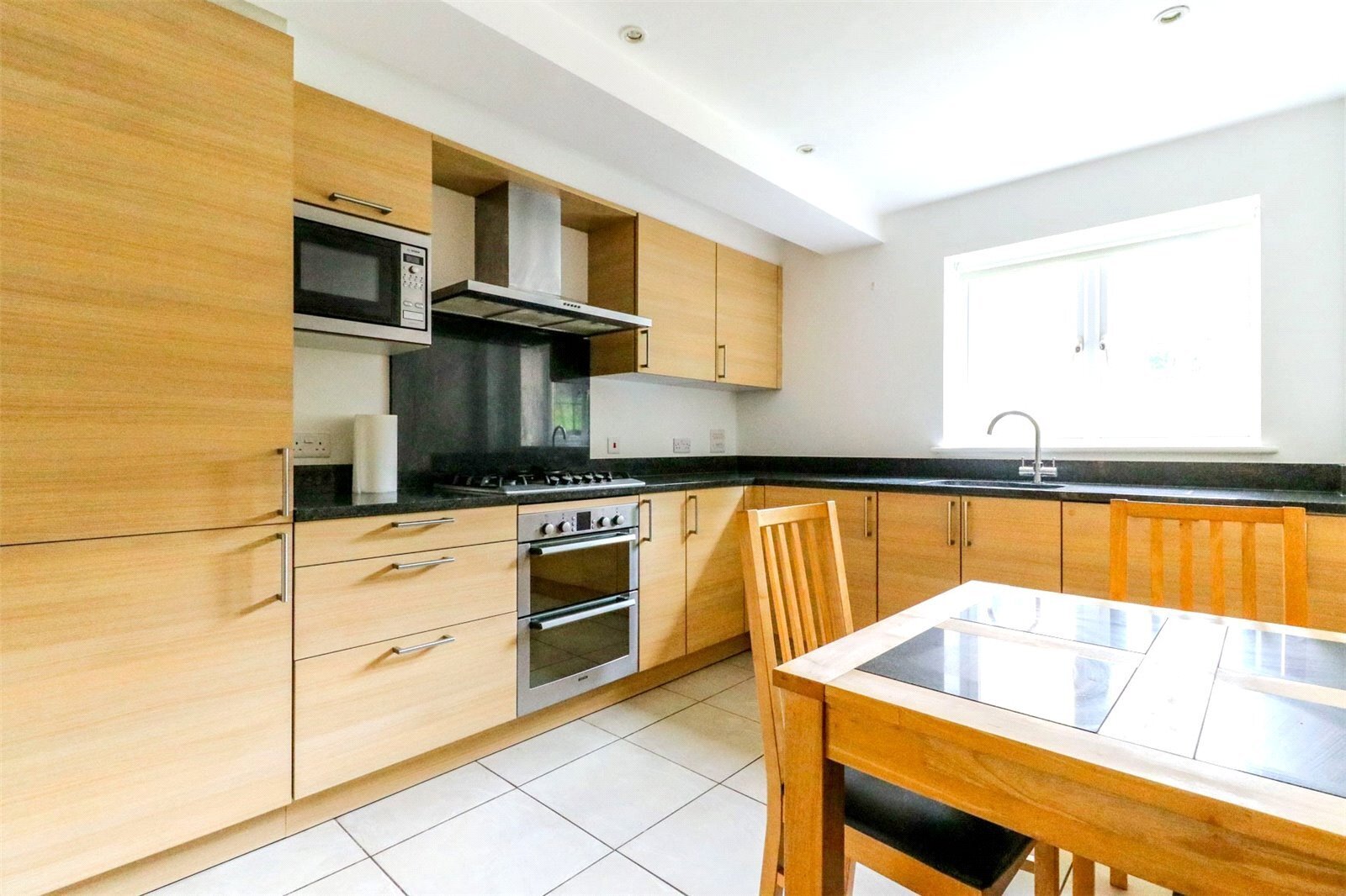 Slades Hill, Enfield, Middlesex, EN2 Image 5