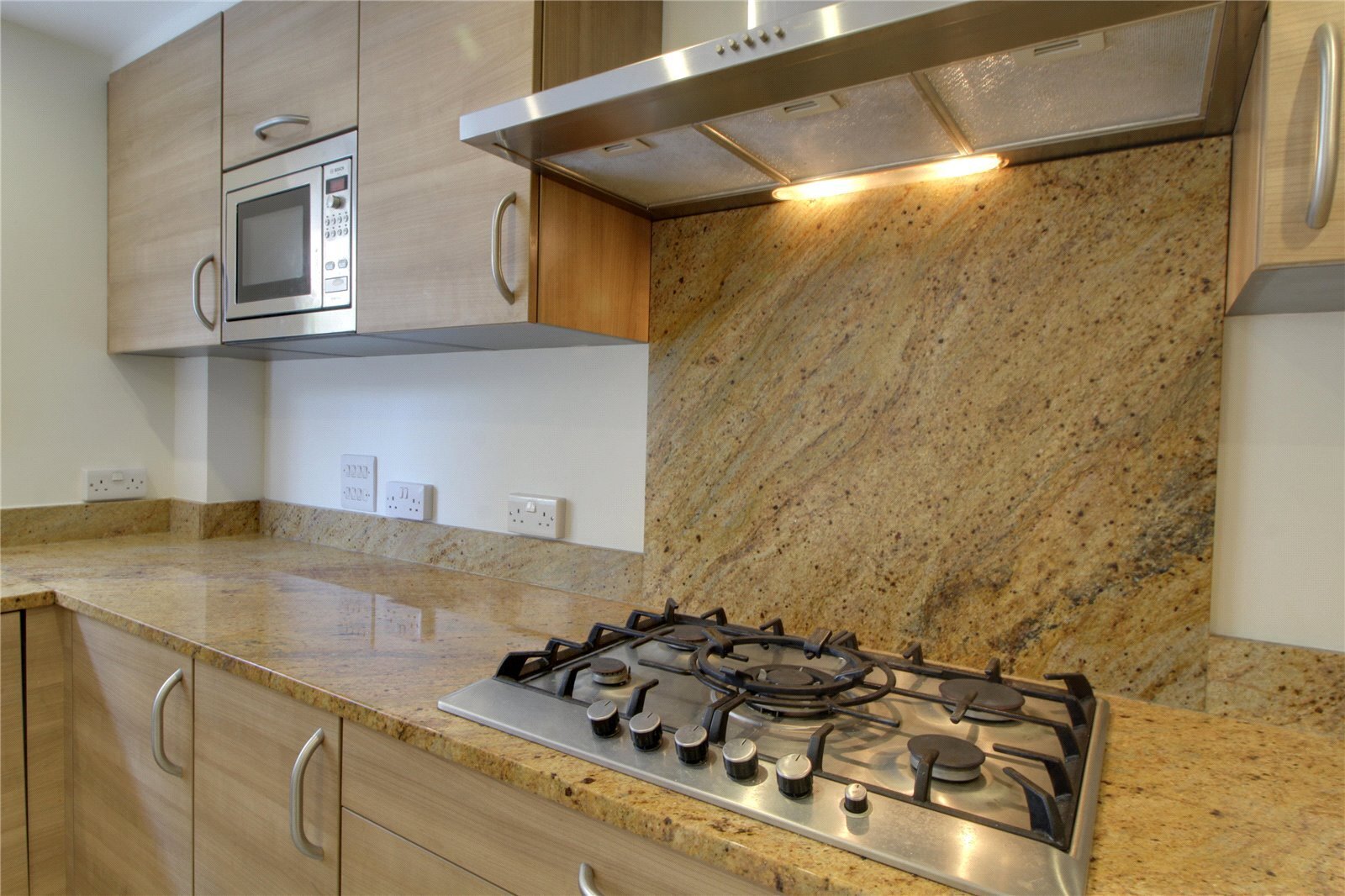 Slades Hill, Enfield, Middlesex, EN2 Image 8