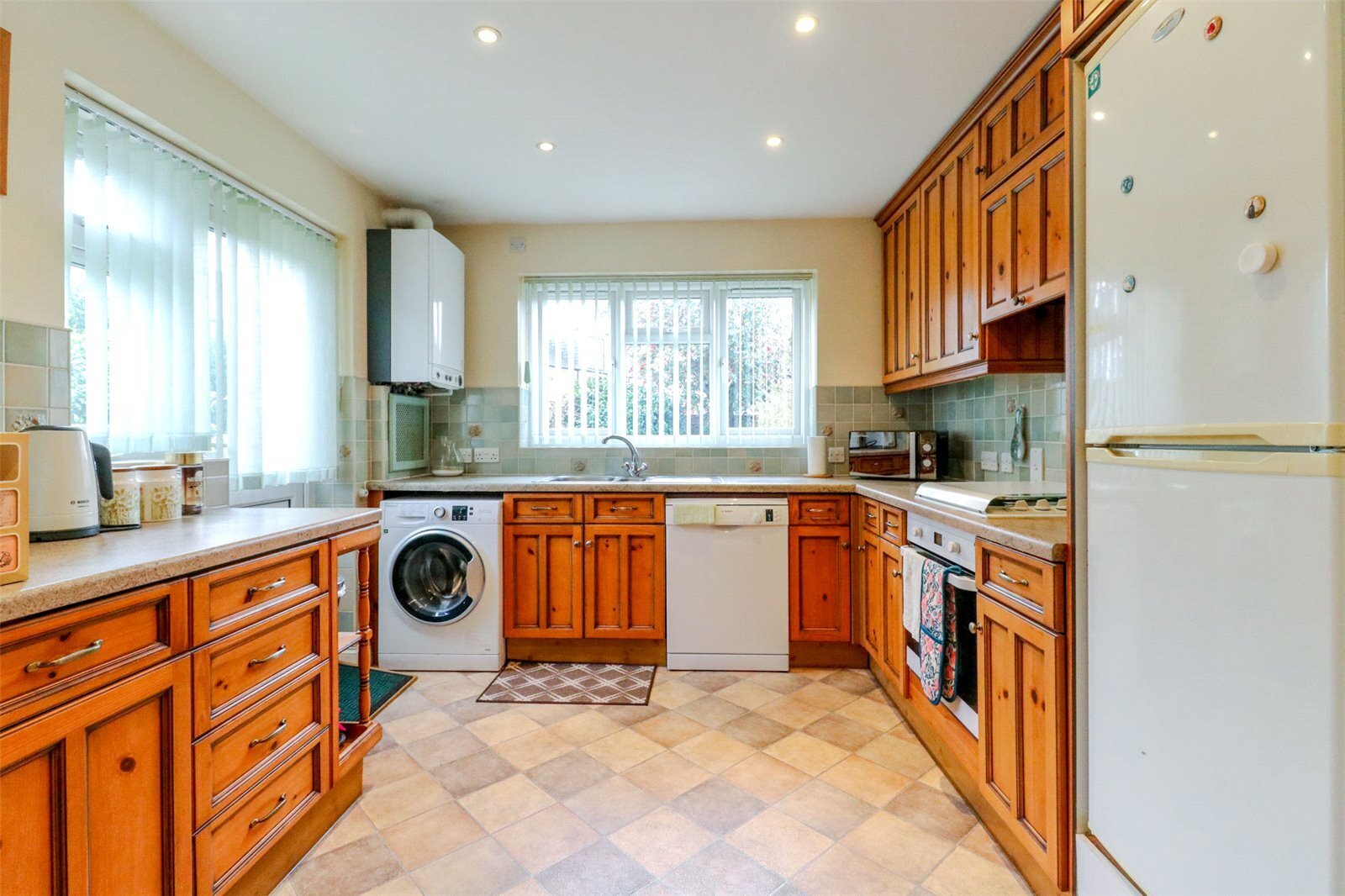 Chase Side Avenue, Enfield, Middlesex, EN2 Image 3