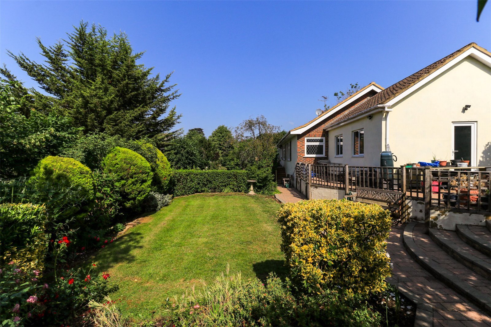 Ridgemount Gardens, Enfield, Middlesex, EN2 Image 4