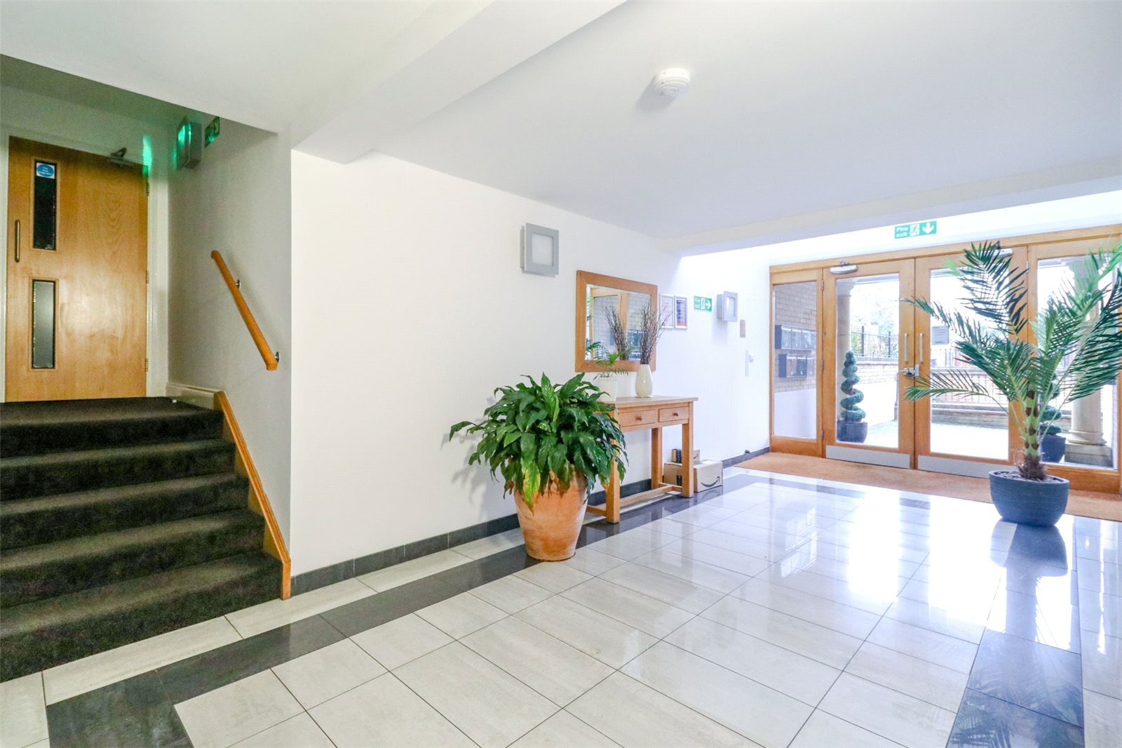 Slades Hill, Enfield, Middlesex, EN2 Image 15