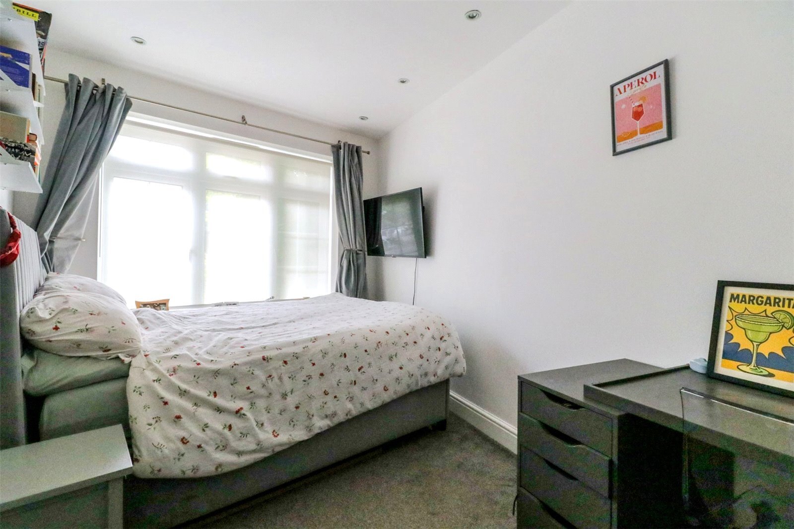 Glebe Avenue, Enfield, Middlesex, EN2 Image 10
