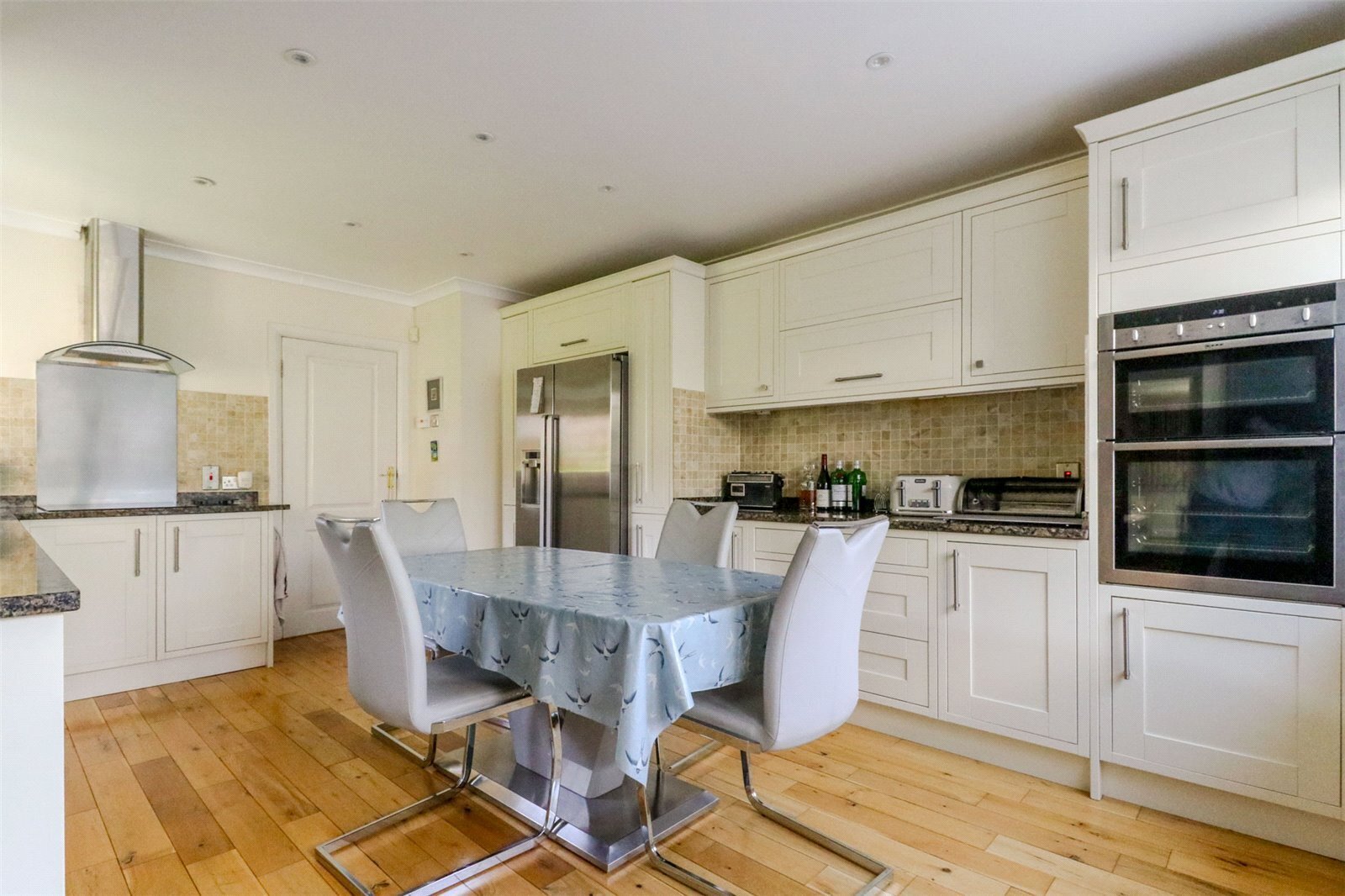 Ridgemount Gardens, Enfield, Middlesex, EN2 Image 8