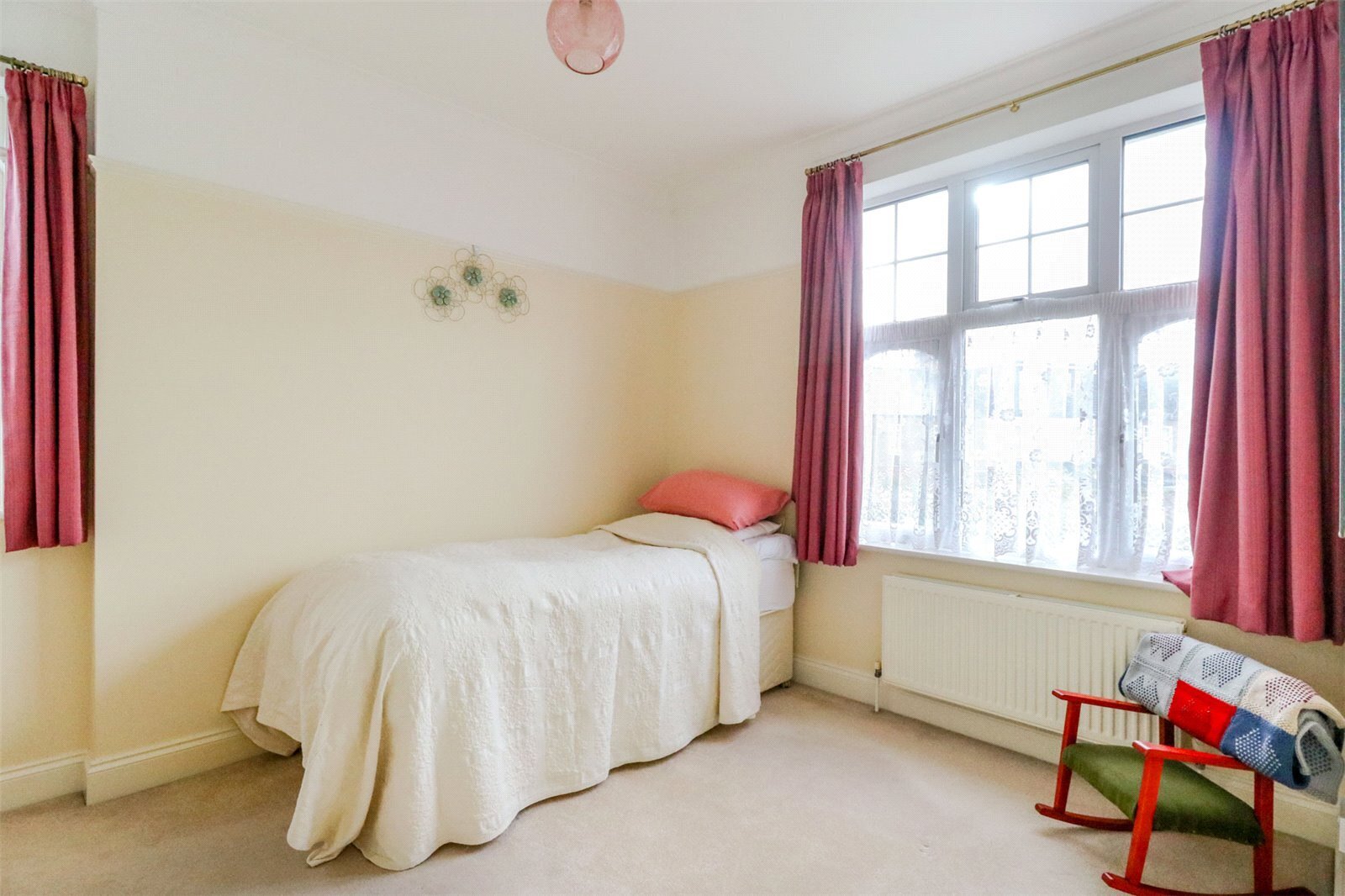Chase Side Avenue, Enfield, Middlesex, EN2 Image 12