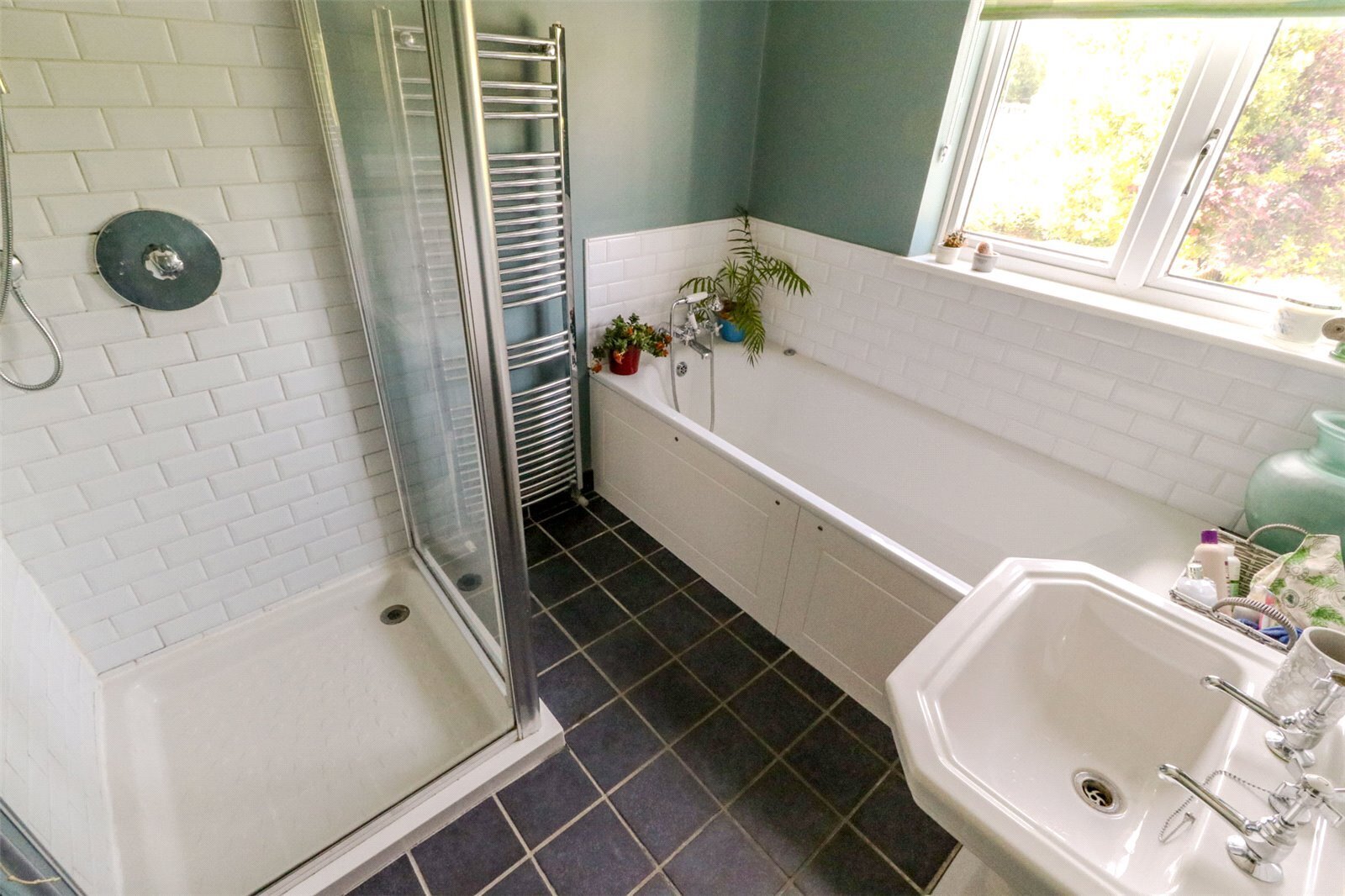 Bincote Road, Enfield, Middlesex, EN2 Image 15