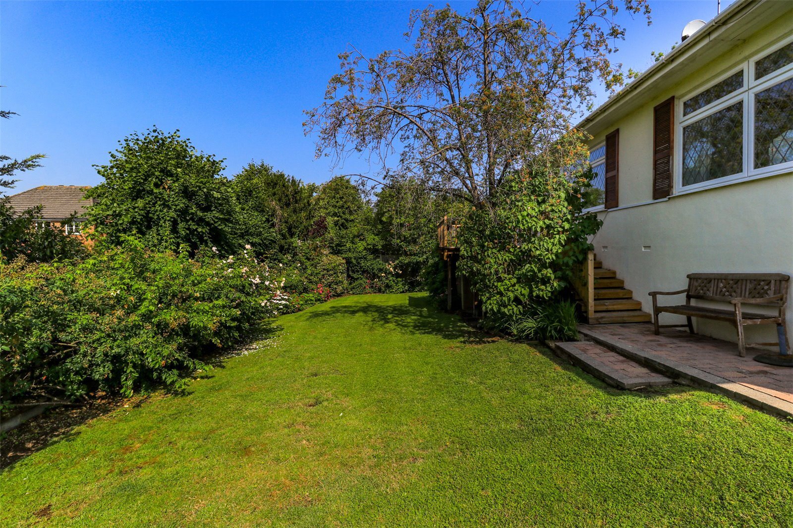 Ridgemount Gardens, Enfield, Middlesex, EN2 Image 20