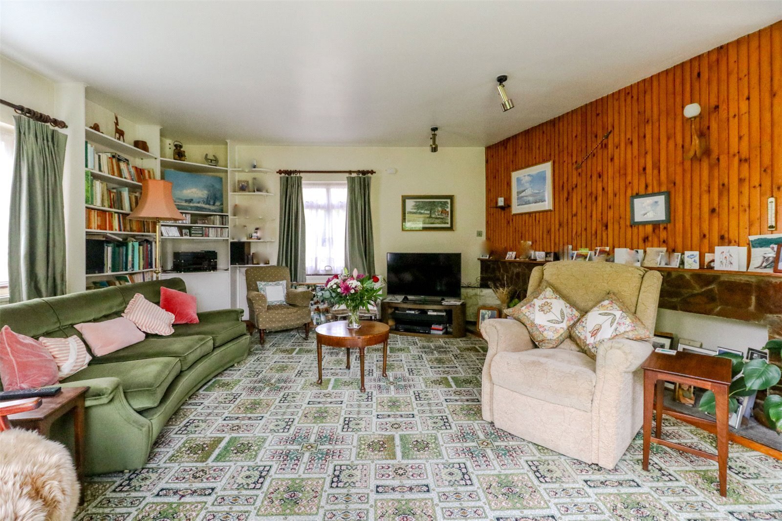 Rowantree Road, Enfield, Middlesex, EN2 Image 5