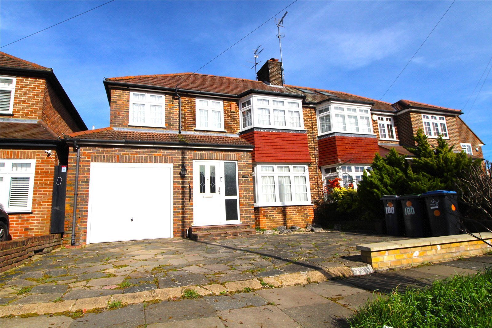 Lonsdale Drive, Enfield, Middlesex, EN2 Image 1