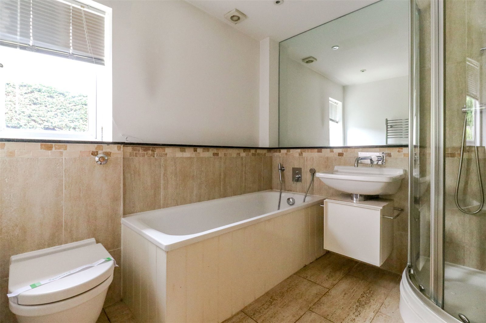 Slades Hill, Enfield, Middlesex, EN2 Image 10