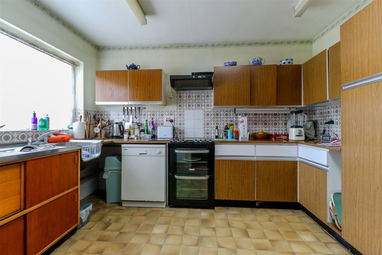 Rowantree Road, Enfield, Middlesex, EN2 Image 8