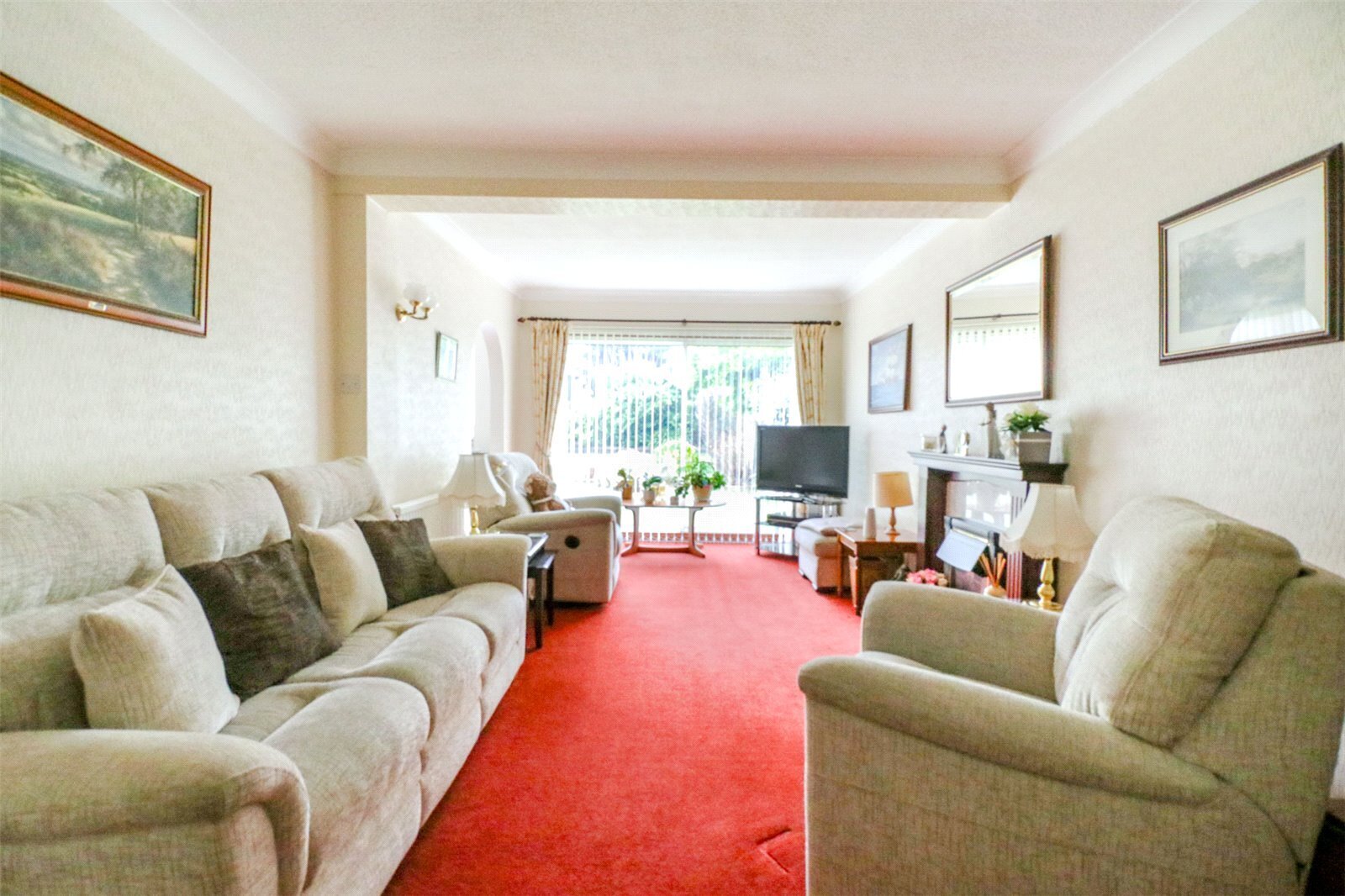 Lonsdale Drive, Enfield, Middlesex, EN2 Image 5