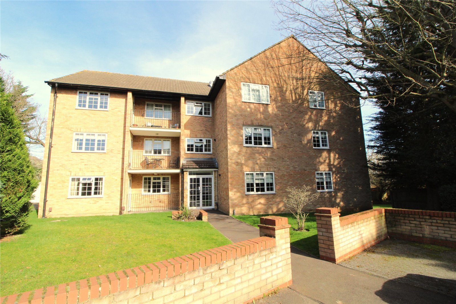 McAdam Drive, Enfield, Middlesex, EN2 Image 2