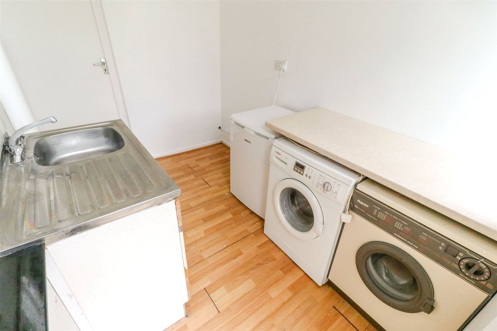 Lonsdale Drive, Enfield, Middlesex, EN2 Image 13