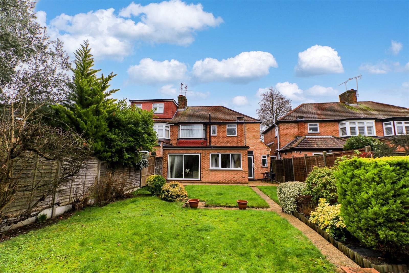 Lonsdale Drive, Enfield, Middlesex, EN2 Image 15