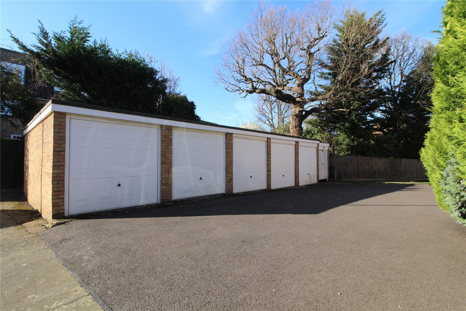 McAdam Drive, Enfield, Middlesex, EN2 Image 8