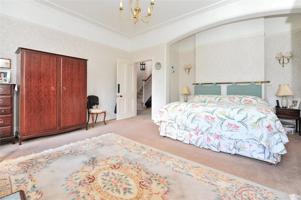 Property carousel item 13