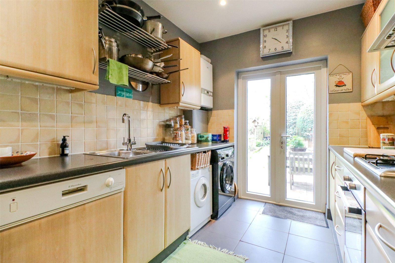 Bertram Road, Enfield, Middlesex, EN1 Image 9