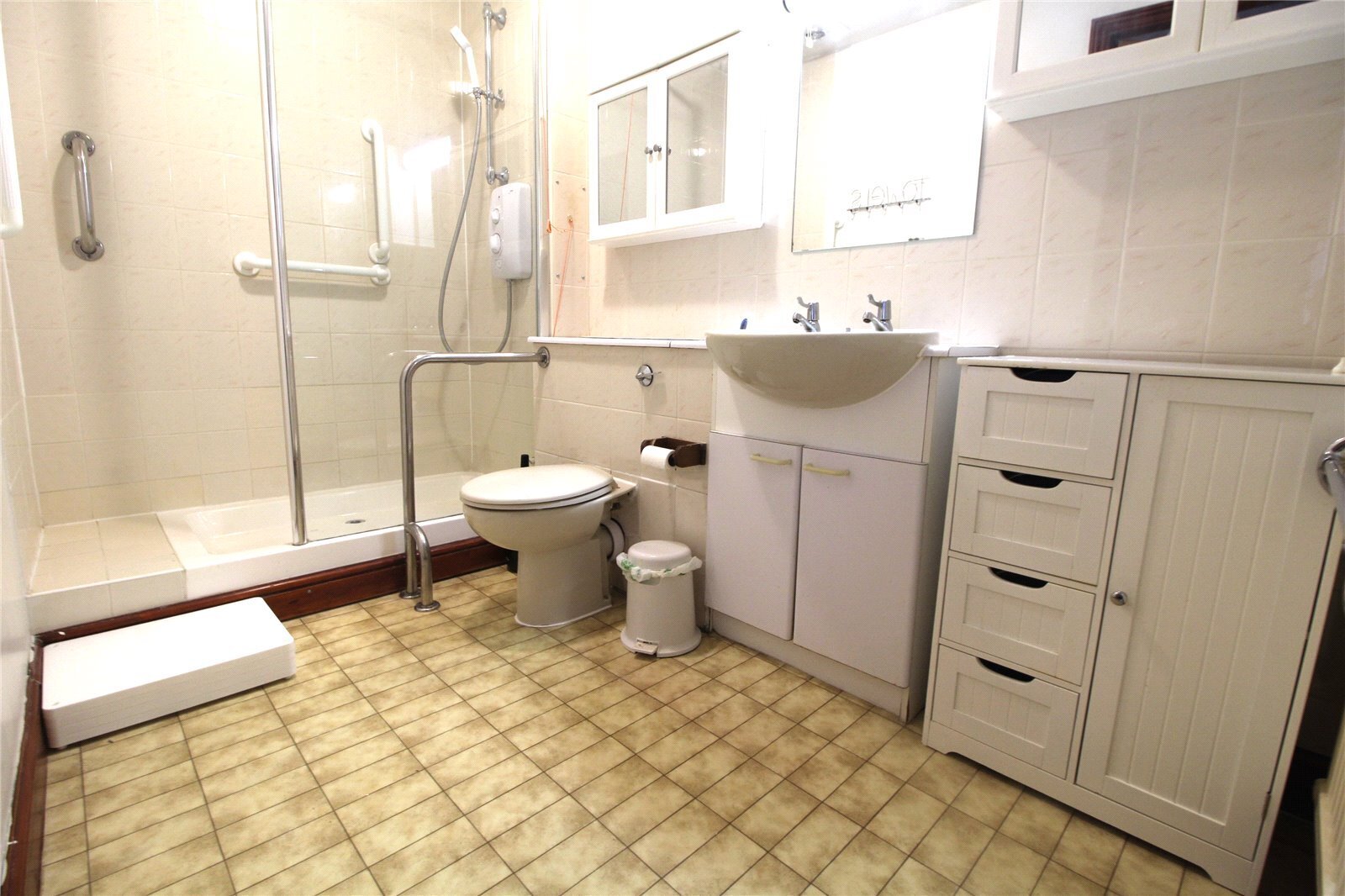 Cavell Drive, Enfield, Middlesex, EN2 Image 8