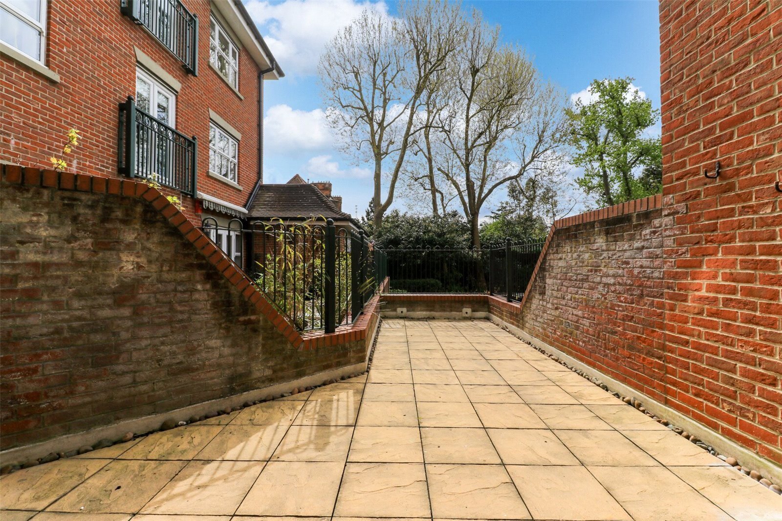 The Ridgeway, Enfield, Middlesex, EN2 Image 15