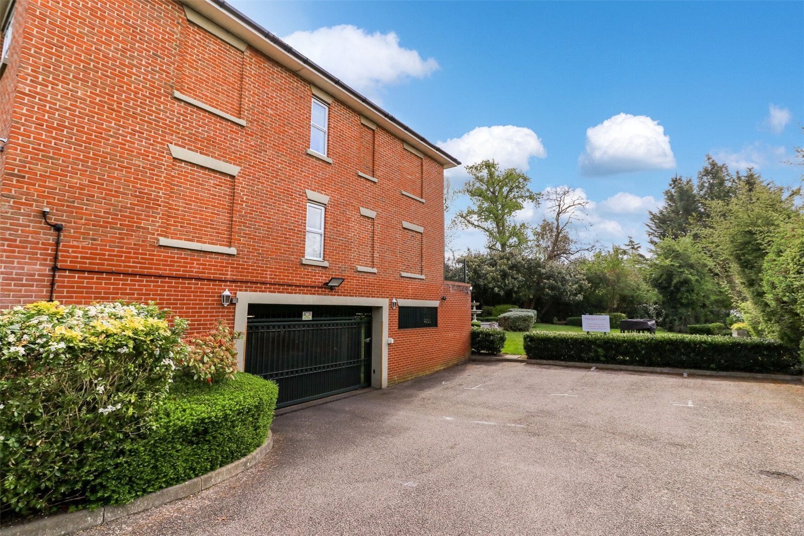 The Ridgeway, Enfield, Middlesex, EN2 Image 16