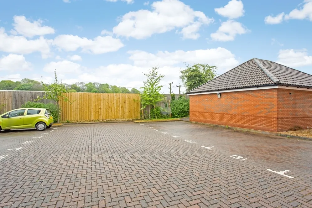 Garstons Way, Holybourne, GU34 photo 6