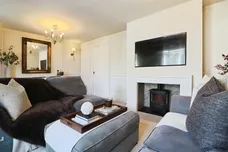 Aeron Close, Barry