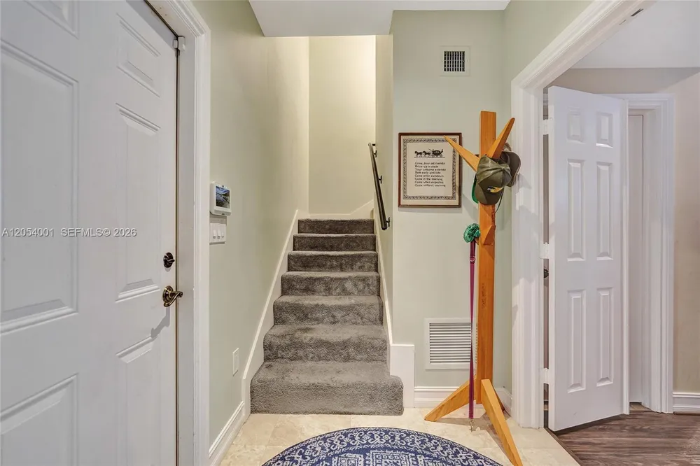 2726 Old Florida Trail, Wilton Manors, FL 33334