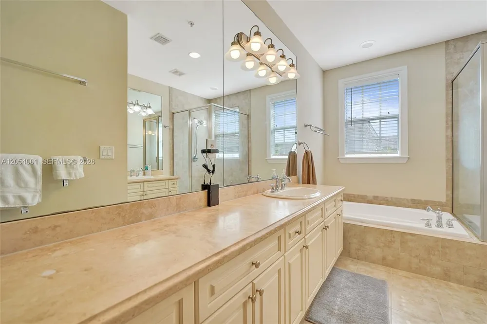 2726 Old Florida Trail, Wilton Manors, FL 33334