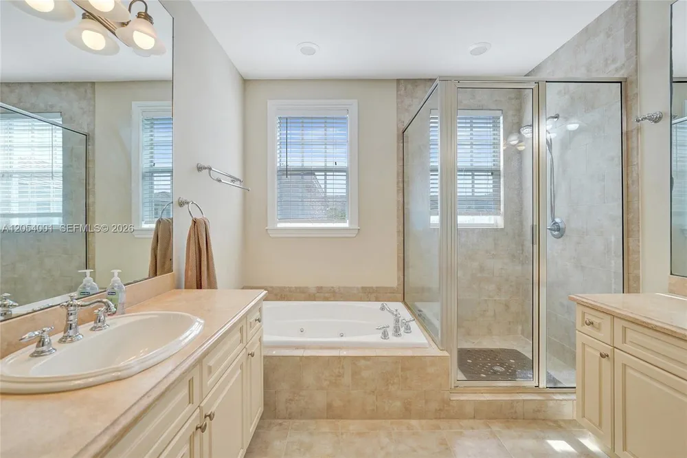 2726 Old Florida Trail, Wilton Manors, FL 33334