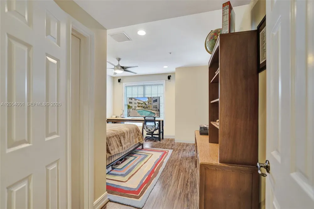 2726 Old Florida Trail, Wilton Manors, FL 33334