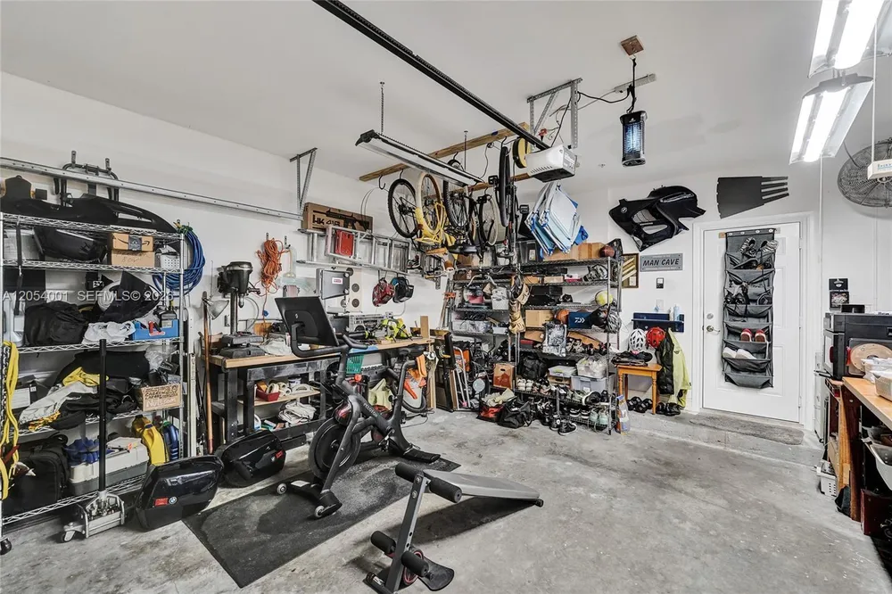 2726 Old Florida Trail, Wilton Manors, FL 33334