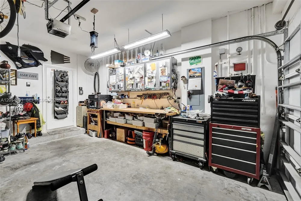 2726 Old Florida Trail, Wilton Manors, FL 33334