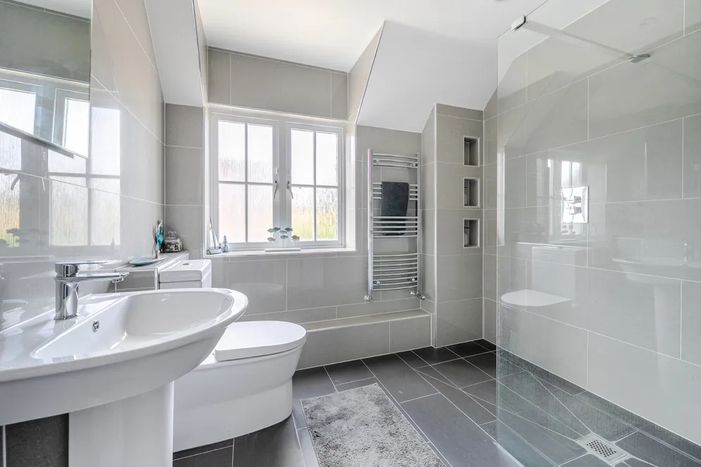 Wansdyke Road, Great Bedwyn, SN8 photo 13