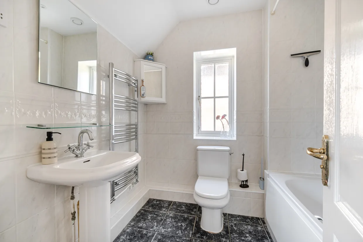 Wansdyke Road, Great Bedwyn, SN8 photo 20