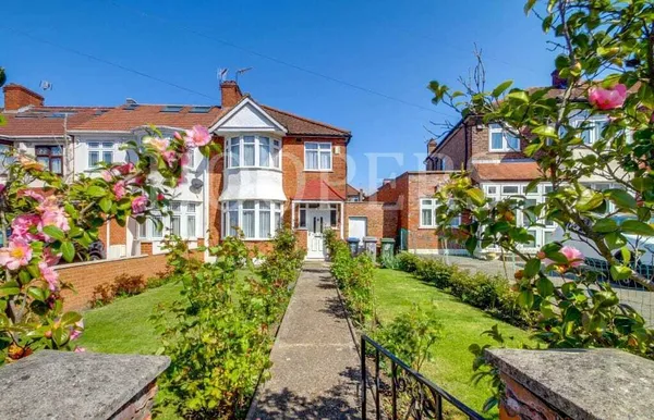 Ashcombe Park, London, NW2