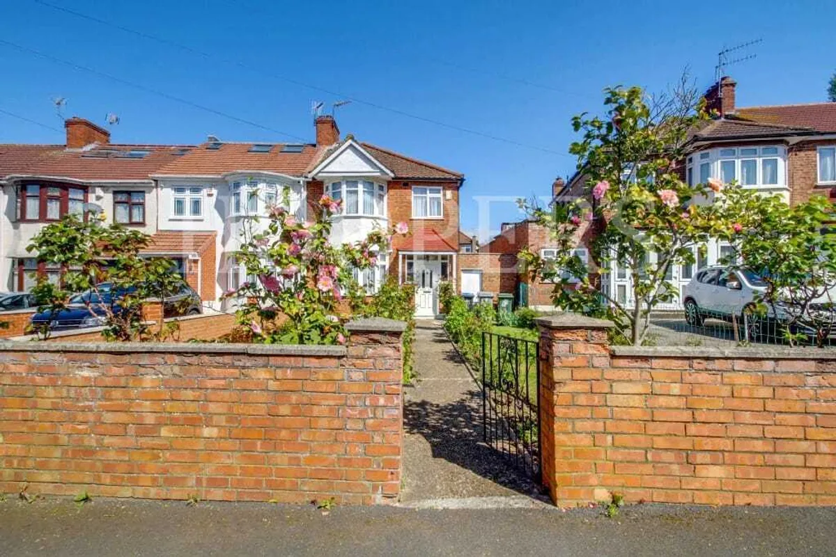 Ashcombe Park, London, NW2