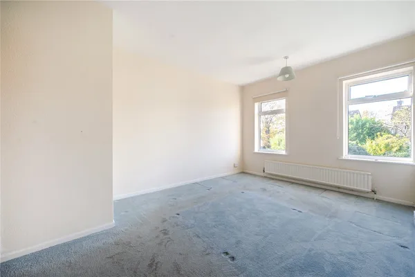 Luton Road, Toddington, LU5 photo 7