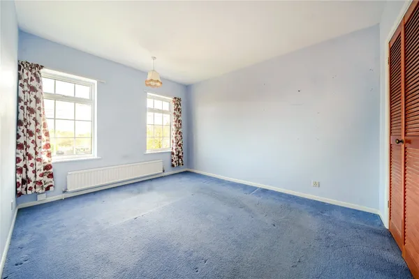 Luton Road, Toddington, LU5 photo 9