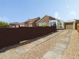 Moorfield Green, Rothwell, Kettering photo
