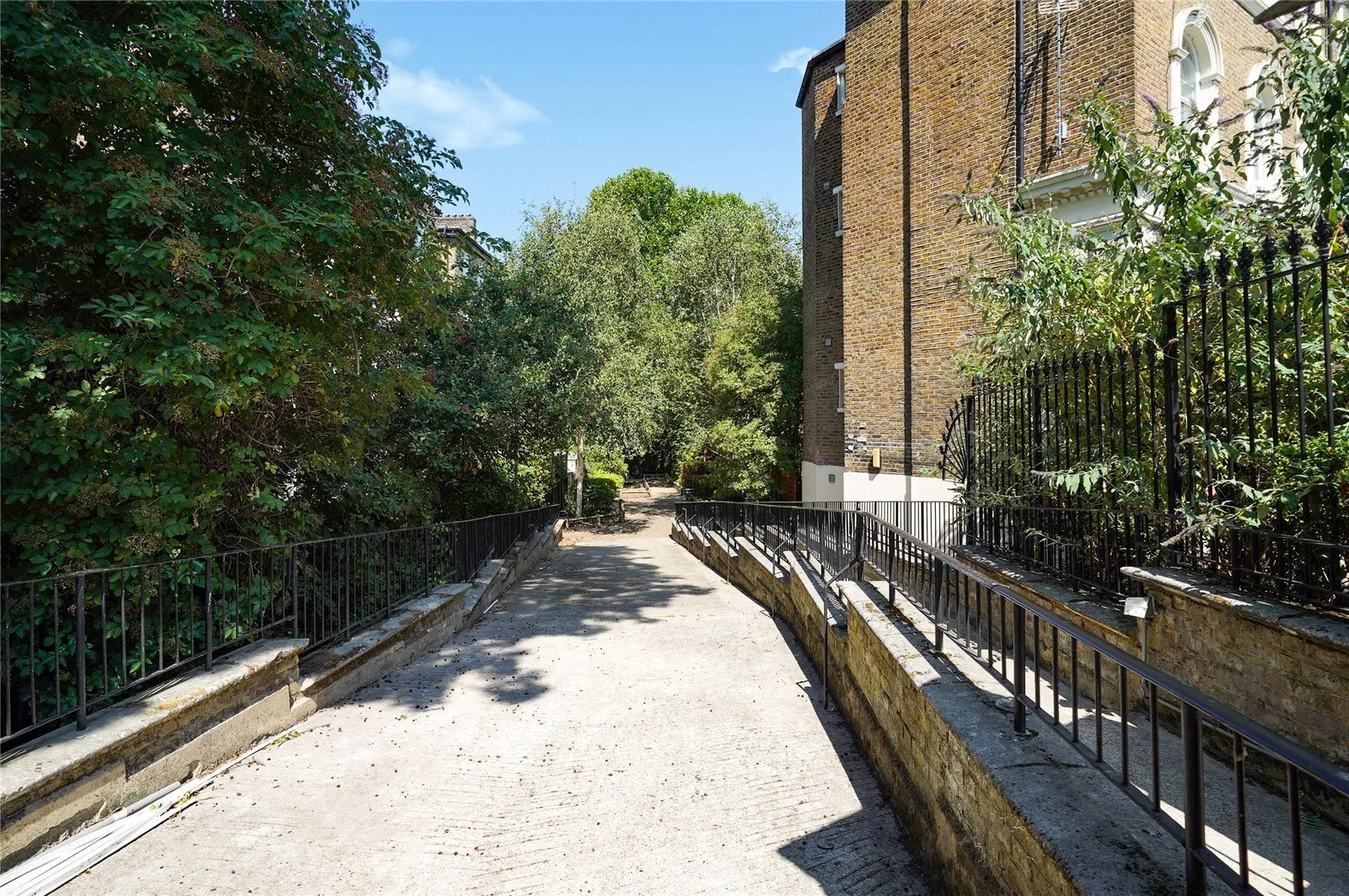 Cambridge Avenue, Kilburn, London, NW6