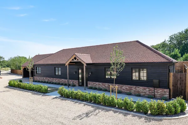 Old Farm Close, Charlwood, Surrey, RH6
