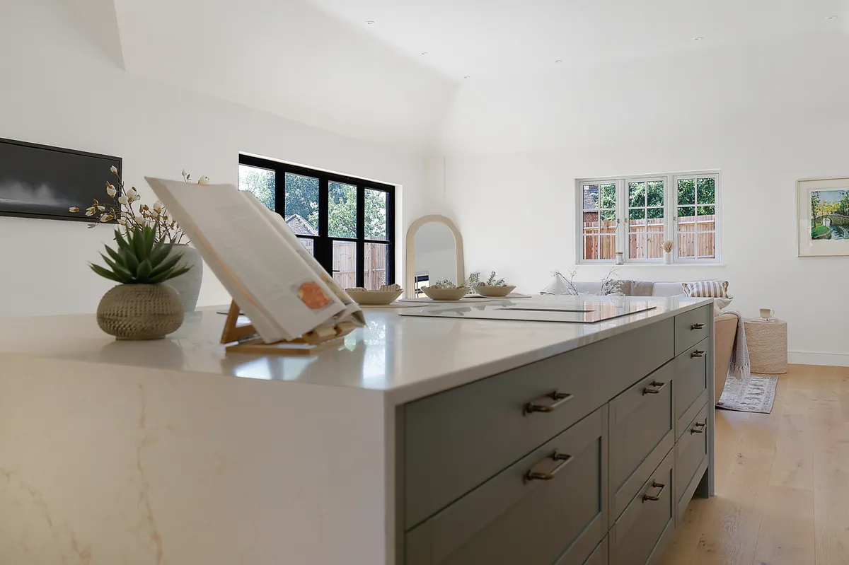Old Farm Close, Charlwood, Surrey, RH6