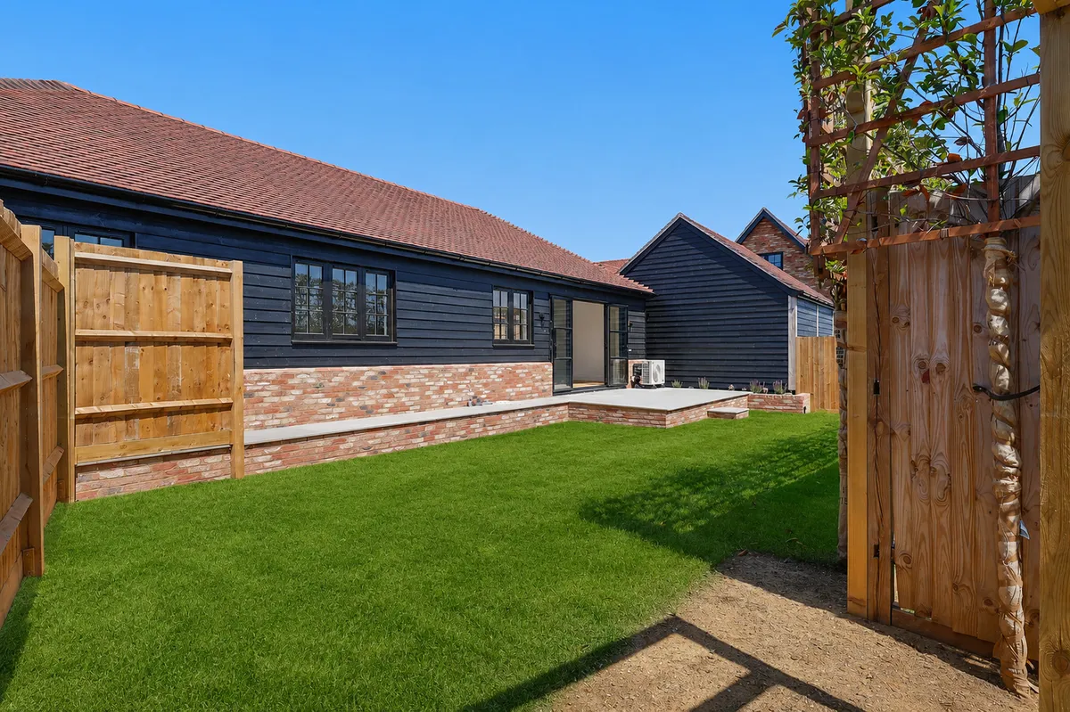 Old Farm Close, Charlwood, Surrey, RH6