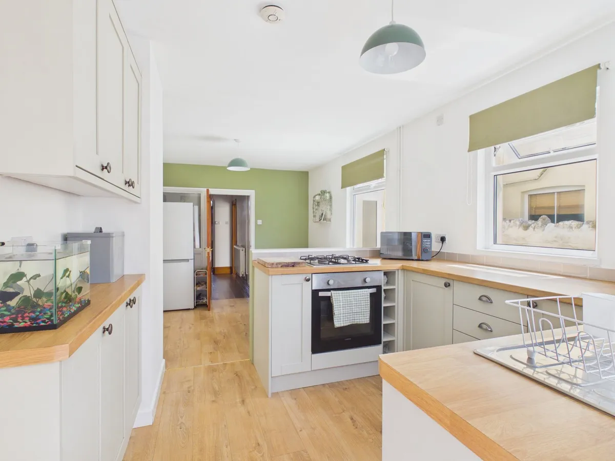 Park Crescent, Barry, CF62