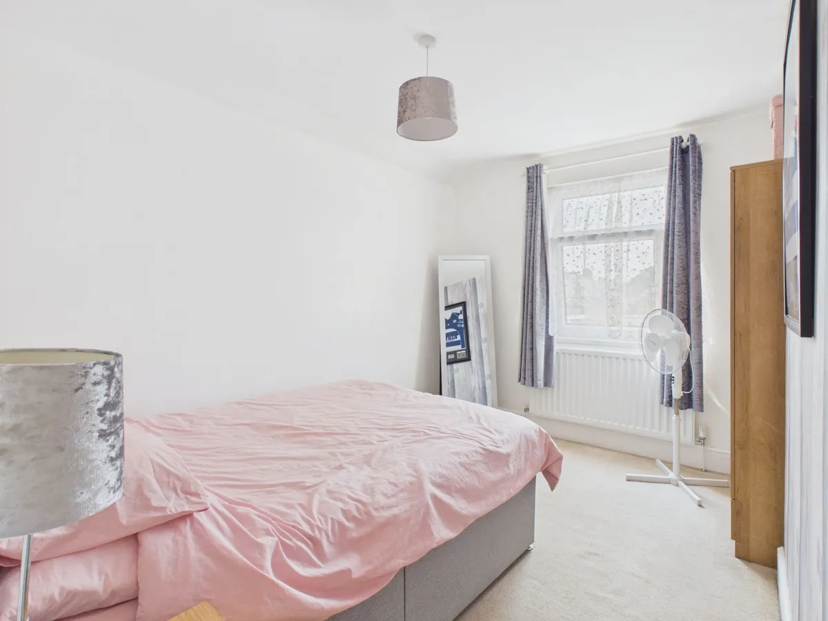 Park Crescent, Barry, CF62