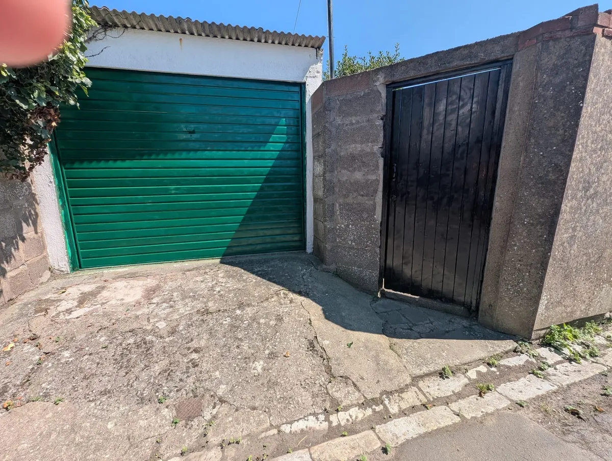 Park Crescent, Barry, CF62