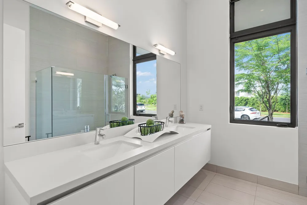 16539 Botaniko Dr N, Weston, FL 33326