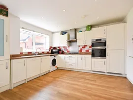 Fairway Drive, Chelmsford Garden, Chelmsford thumb 2