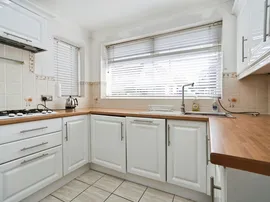 Moor Drive, Oakworth, Keighley thumb 2
